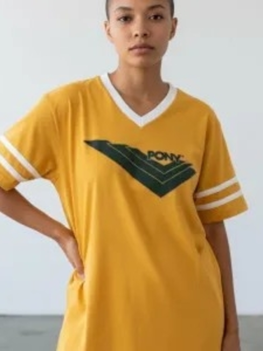 ✨ Vintage 70s/80s Pony V-Neck Ringer Tee ✨